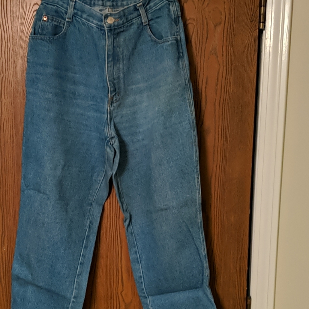 Forenza Women's Jeans rear pockets